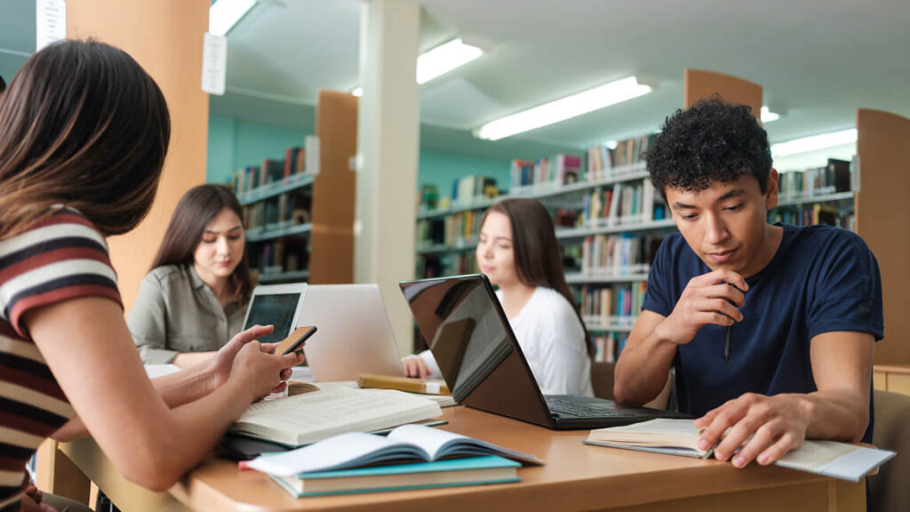 Desbloquee la eficiencia del profesorado: el papel de ESDU en el ámbito académico